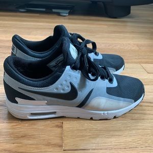 Nike Air Max size 7.5